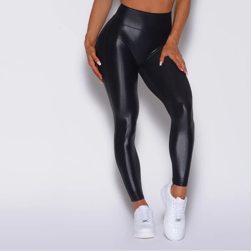 Bombshell Gloss Leggings - M - Black
